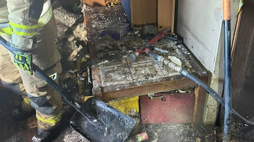 Mieszkanie rodziców druha z OSP Jodłowno w wyniku pożaru...