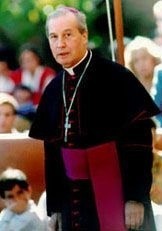 Biskup Echevaria, prałat Opus Dei