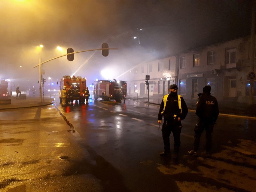 Wielki pożar w Ozorkowie. Budynek mieszkalny w ogniu! ZDJĘCIA