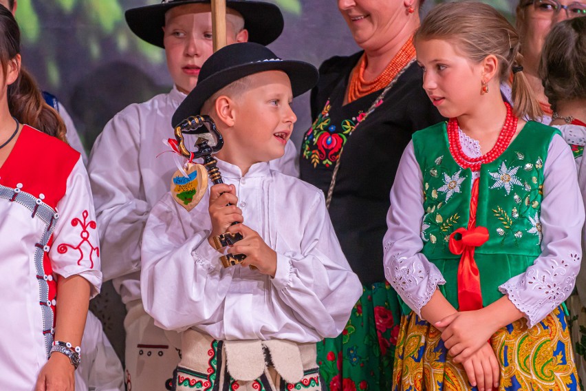 Rozpoczęło się Święto Dzieci Gór, chociaż bez barwnego korowodu [ZDJĘCIA]