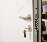 Drzwi zewnętrzne chronią przed zimnem. Jakie drzwi wybrać i jak je zamontować
