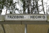 Nie będzie wakacyjnej linii komunikacyjnej nad Chechło w Trzebini. Autobusów nie ma, został zdewastowany przystanek. Zobacz ZDJĘCIA