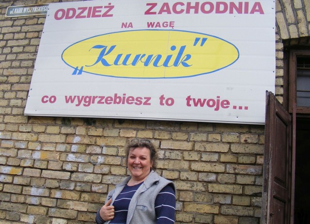 Elżbieta Taraszkiewicz razem z mężem od sześciu lat prowadzi w Sokółce sklep z odzieżą używaną.