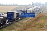 Autostrada A4: Znów wypadek i korek pod Kostomłotami
