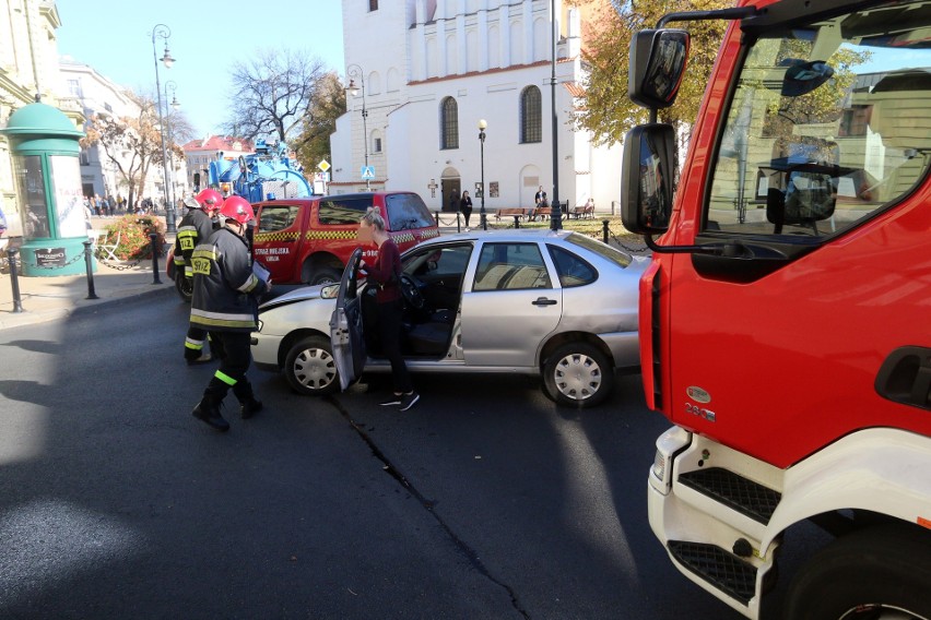 Zderzenie samochodu osobowego z motocyklem na ul. Narutowicza