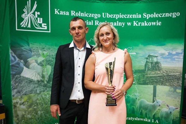Ewelina i Grzegorz Zapałowie z Posądzy w gminie Koniusza, mają najbezpieczniejsze gospodarstwo rolne w całej Małopolsce