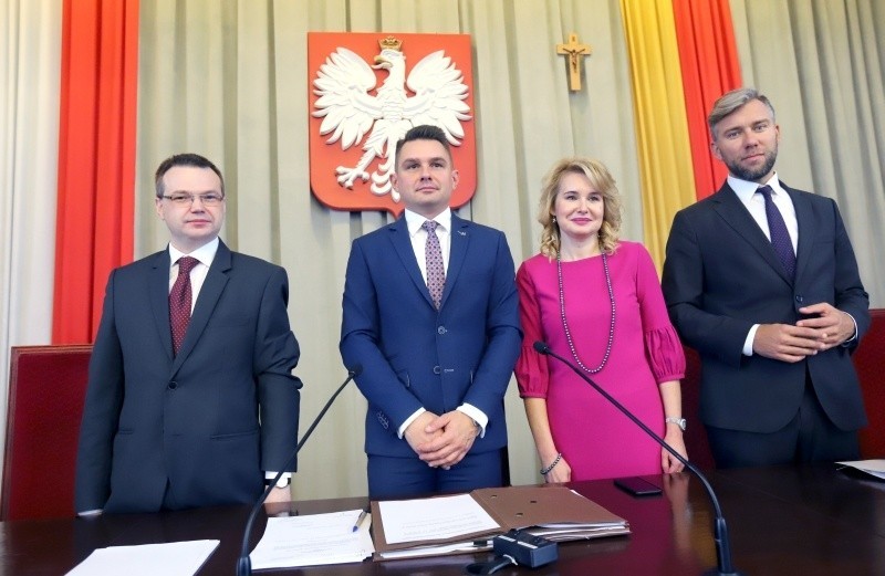 Prezydium rady:Krzysztof Stasiak, Marcin Gołaszewski...