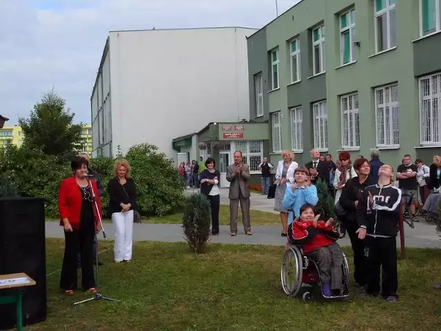 Imprezę otworzyła dyrektor Zespołu Szkół Specjalnych Nr 1 w RadomiuDagmara Witczak
