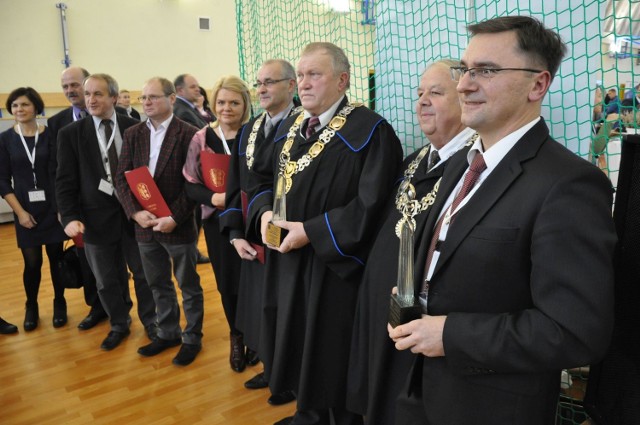 W tym roku starosta oleski przyzna lokalnym przedsiębiorcom kolejne nagrody gospodarcze Perły Powiatu Oleskiego.