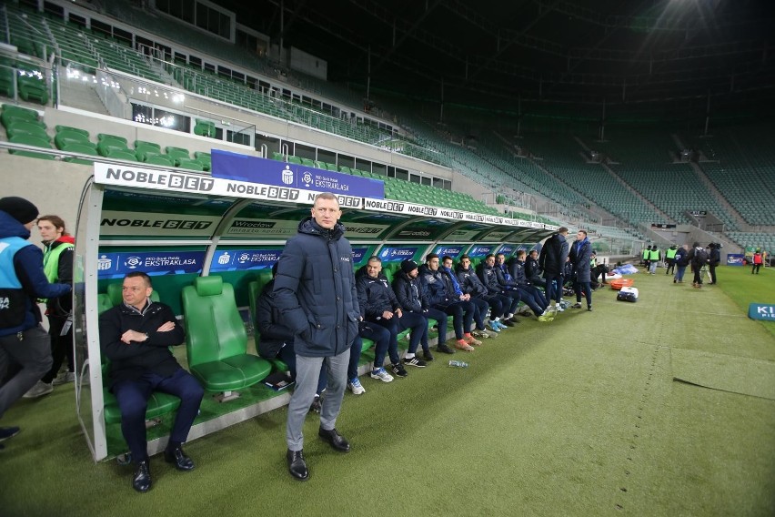 Nowy przepis, dający trenerom możliwość dokonania pięciu...