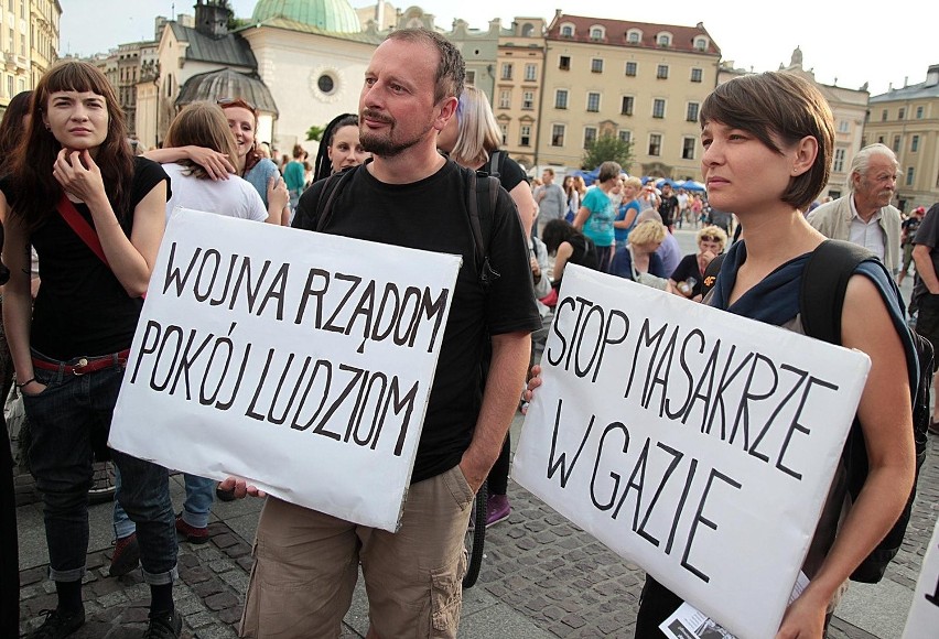 Palestyńska demonstracja w Krakowie. Interweniowała policja [ZDJĘCIA]
