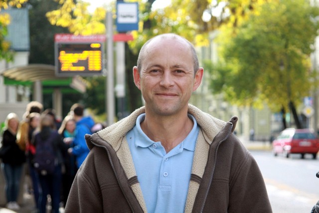 Adam Pacek pracuje w MPK Lublin od 1996 roku. Jest zwycięzcą plebiscytu na najsympatyczniejszego kierowcę