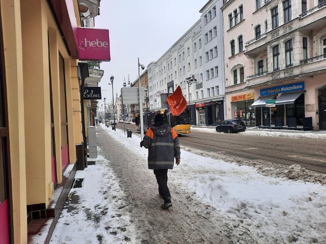 Akcja Zima w Gliwicach. Dzwoń, jeśli nie odśnieżyliZobacz kolejne zdjęcia. Przesuwaj zdjęcia w prawo - naciśnij strzałkę lub przycisk NASTĘPNE