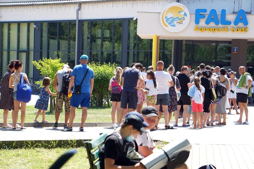 Czy trzeba czekać w kolejce do wejścia na Aquapark FALA? To...