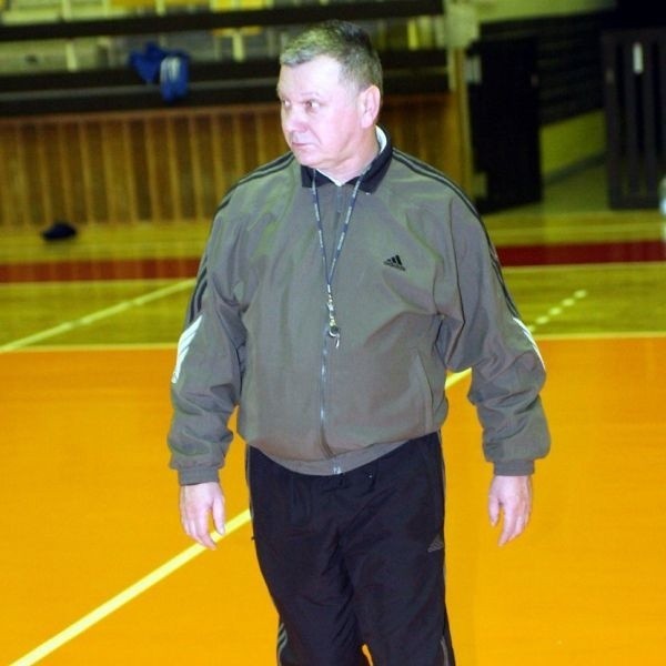 Marian Wydro nie chce być "malowanym&#8221;, ale rzeczywistym trenerem koszykarzy Siarki Tarnobrzeg.