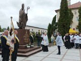 Andrzejewo. Poświęcenie pomnika błogosławionego kardynała Stefana Wyszyńskiego. 21.05.2022