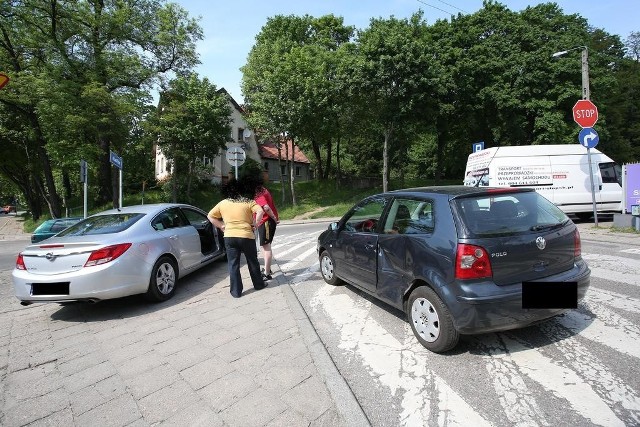 Do stłuczki doszło przy tzw. plastikowym rondzie w Słupsku. 