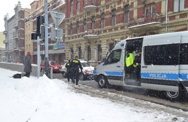 Skoda jadąca ul. Radwańską stanęła w płomieniach.