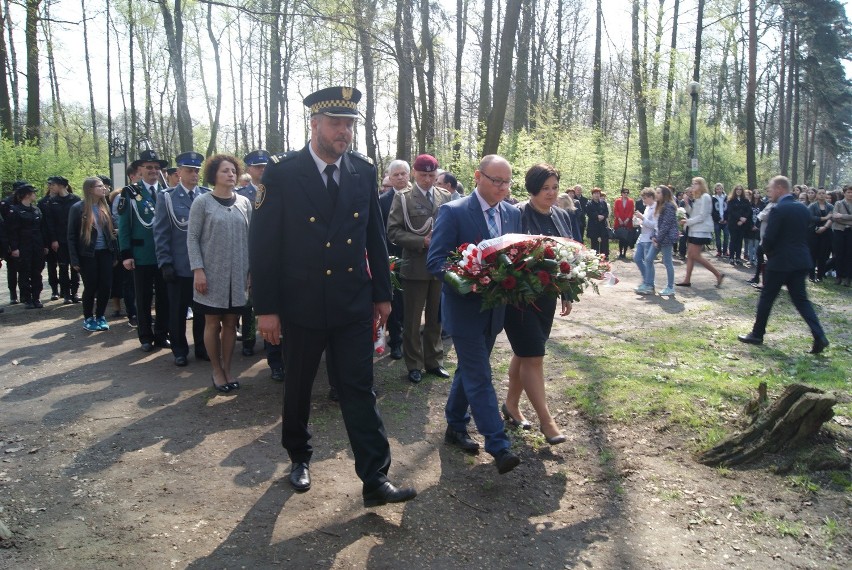 Pszczyna pamięta o Katyniu: Oddano Hołd pamięć Ofiar Zbrodni Katyńskiej 