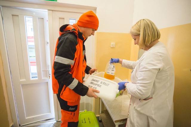 Dzięki planowanym inwestycjom zwiększy się bezpieczeństwo epidemiologiczne. Osoby z zewnątrz, m.in. odbierające krew dla szpitali, nie będą musiały wchodzić do środka. Dzięki temu drogi nie będą się krzyżować. Z kolei zakupy sprzętu medycznego zwiększą komfort zarówno dawców, jak i pracowników.