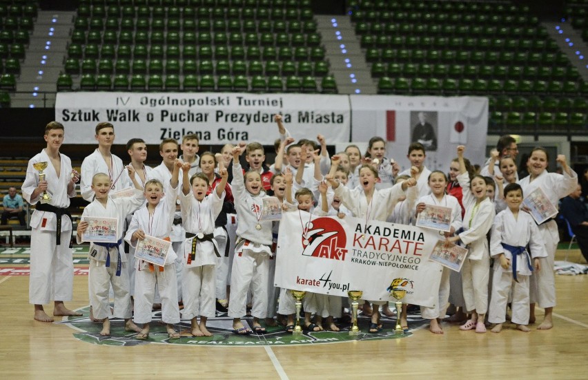 20 medali karateków AKT Niepołomice-Kraków