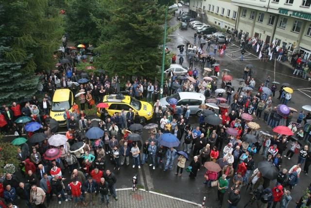 Protest górniow KWK Kazimierz-Juliusz w Sosnowcu. Zdjęcia z protestu zobaczysz tutaj