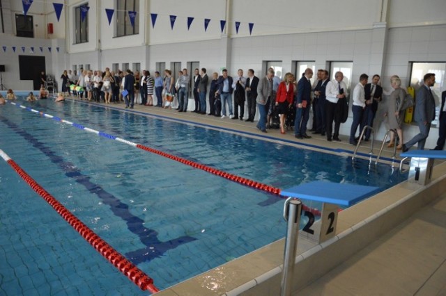 Aquapark w Redzie. Otwarcie pełnowymiarowego basenu sportowego w parku wodnym w Redzie