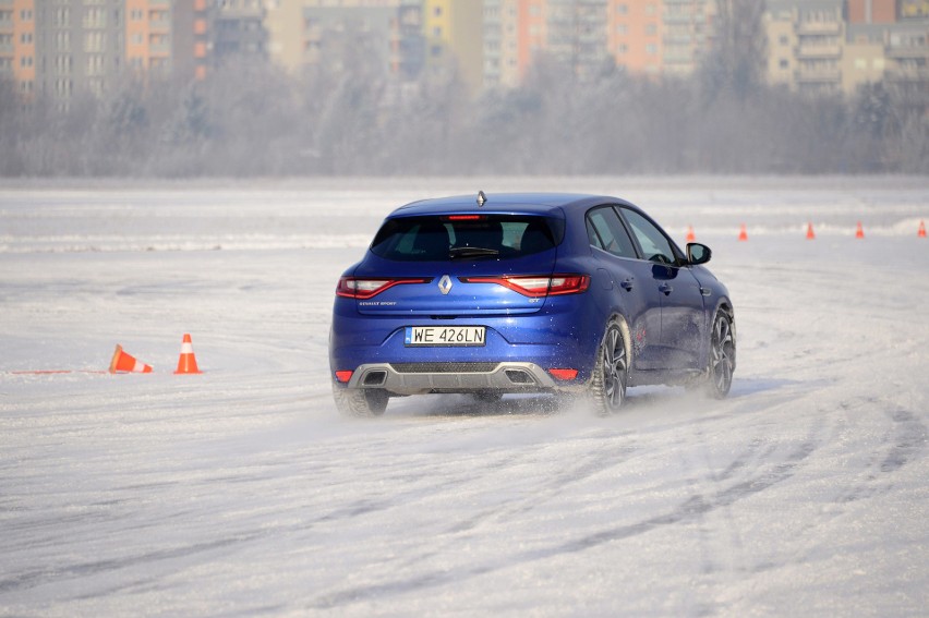 Nowy Renault Megane oficjalnie wjechał do polskich salonów....