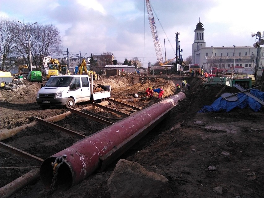 Budowa tunelu rozpoczęła się w roku ubiegłym. Część która...