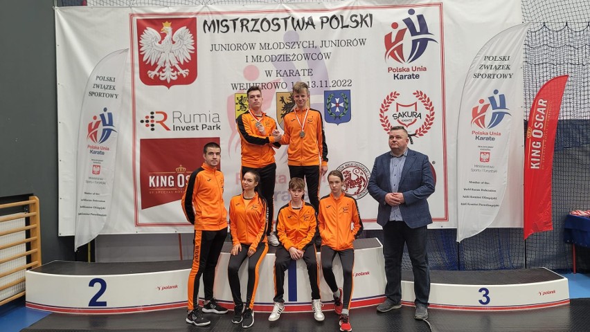Juniorzy Białostockiego Klubu Karate z medalami mistrzostw Polski w Wejherowie
