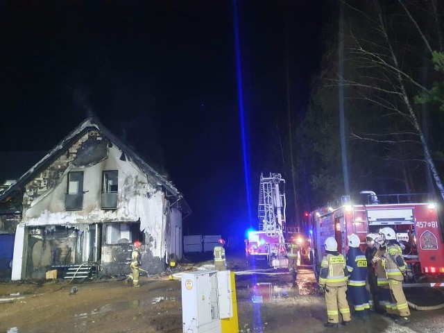 Nieznane są jeszcze przyczyny pożaru domu jednorodzinnego w miejscowości Kocerany.