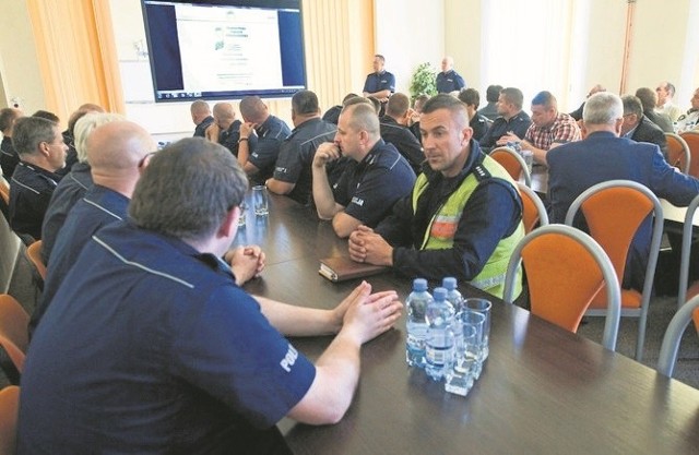 Wczoraj w auli Komendy Miejskiej Policji w Koszalinie odbyło się spotkanie poświęcone tematyce „Krajowej Mapy Zagrożeń Bezpieczeństwa”