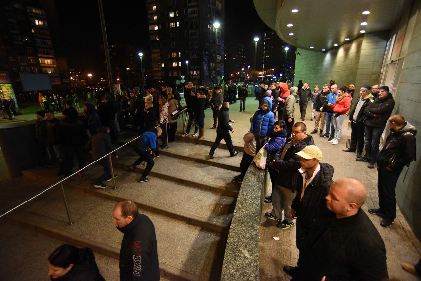 Protest w Sosnowcu po śmierci 23-latka przerodził się w...