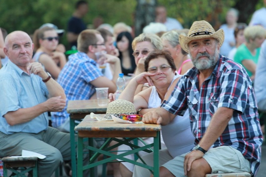 IRA i The Chance bawili dąbrowian w niedzielę w Parku...