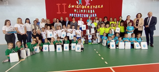 Przedszkolaki z Jędrzejowa, Sobkowa, Małogoszcza oraz Sędziszowa wzięły udział w finale etapu powiatowego II Świętokrzyskiej Olimpiady Przedszkolaka.