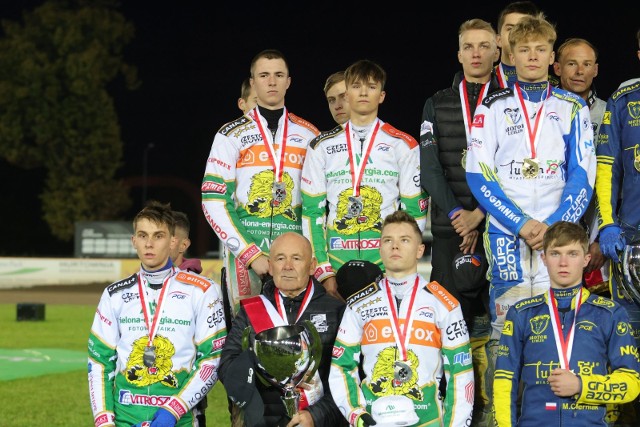 Młodzi żużlowcy Włókniarza Częstochowa nie dali szans rywalom i wygrali czwarty, ostatni turniej finałowy drużynowych mistrzostw Polski juniorów