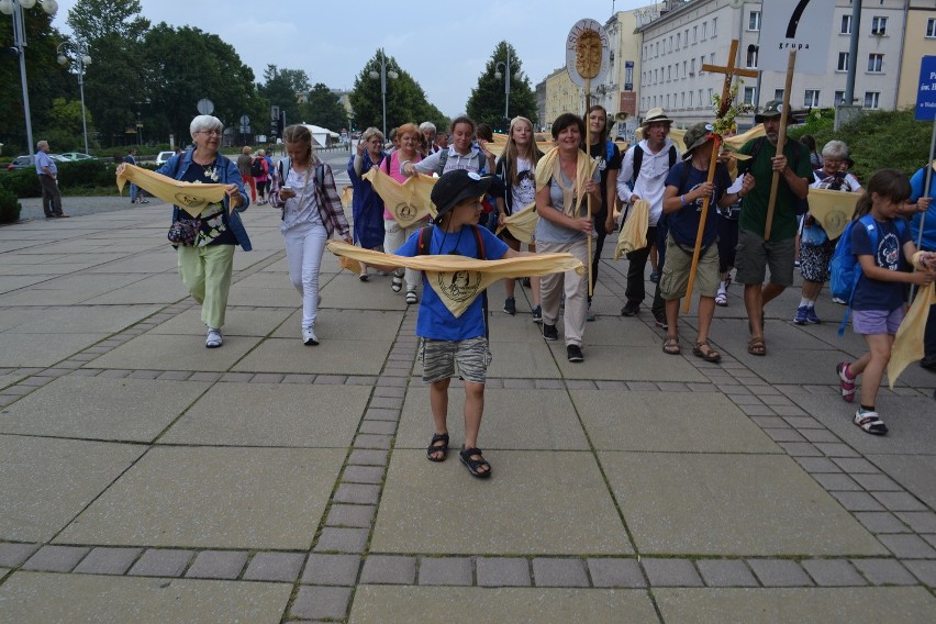 Pielgrzymka Rybnicka dotarła na Jasną Górę [ZDJĘCIA]