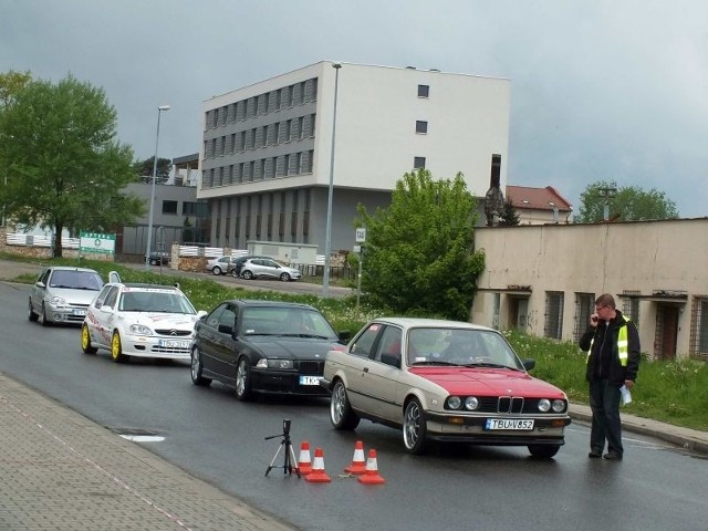 Kierowcy będą się ścigać na ulicy Batalionów Chłopskich w Starachowicach.
