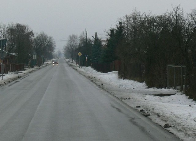 W tym roku gmina Gorzyce planuje przystąpić do opracowania projektu na budowę chodnika prowadzącego do miejscowości Wrzawy, który będzie biegł na odcinku pięciu kilometrów.