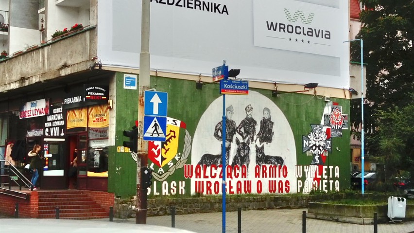 Mural kibiców Śląska w hołdzie żołnierzom wyklętym zostanie usunięty?