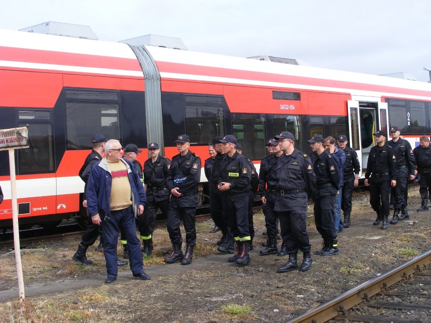 Wielkopolscy strażacy w zakładzie spółki Cargo przy...