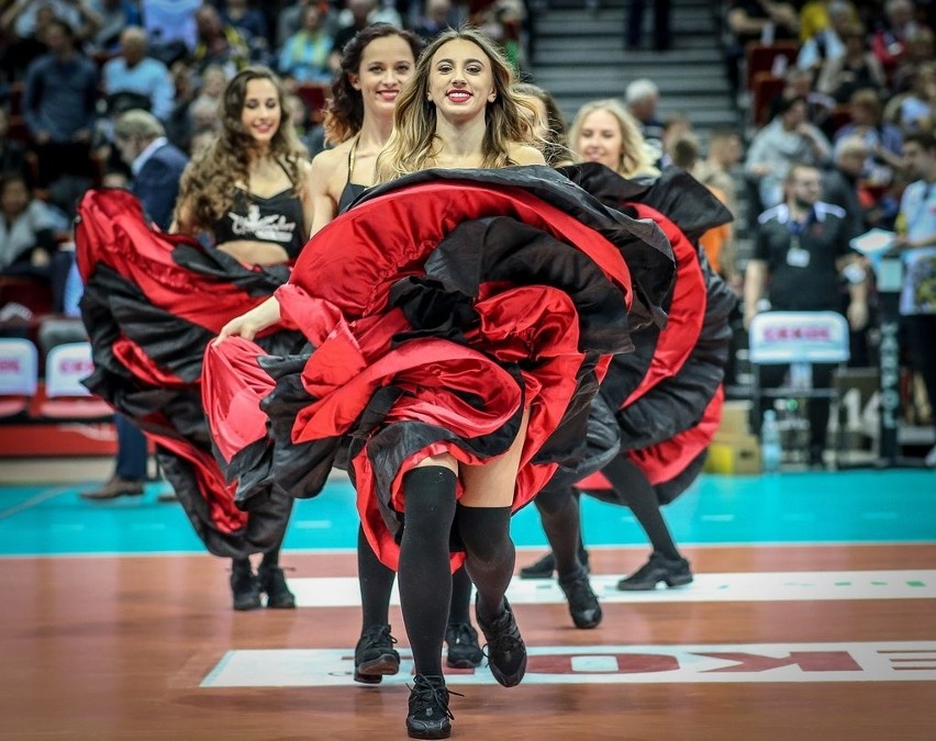 Cheerleaders Flex Sopot w akcji podczas meczu Trefl - Jastrzębski Węgiel. Zobacz zdjęcia!