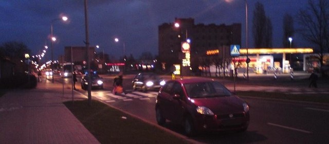Przejście dla pieszych przy ulicy Szczecińskiej, gdzi doszło do potrącenia.