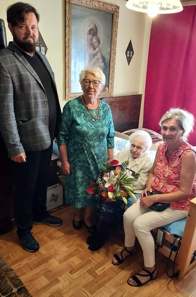 Z okazji urodzin najstarszą mieszkankę gminy Koronowo...