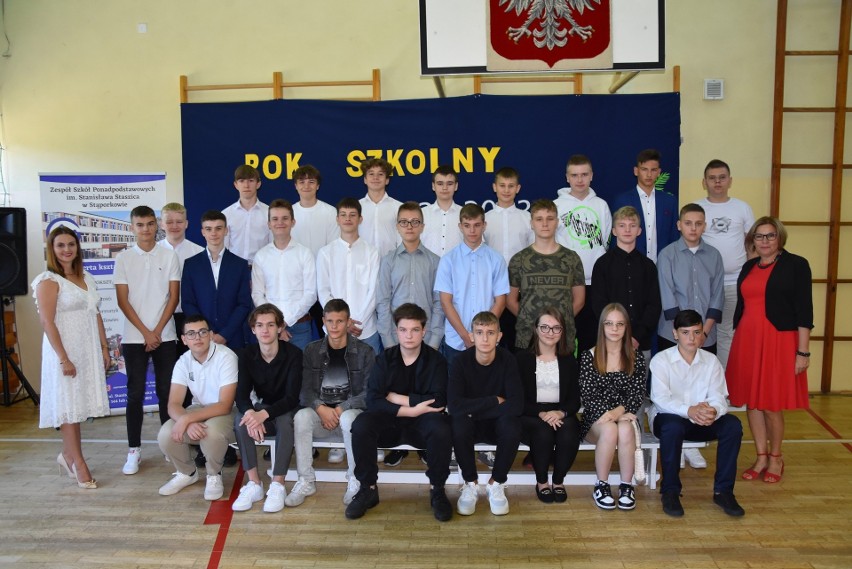 Rok szkolny w stąporkowskiej "Górce" rozpoczęty. Oto zdjęcia z inauguracji 