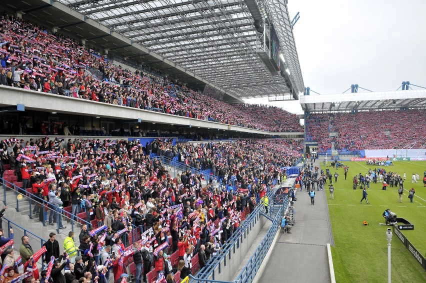 Hit Legia Warszawa – Wisła Kraków bez kibiców. Cracovia też ukarana