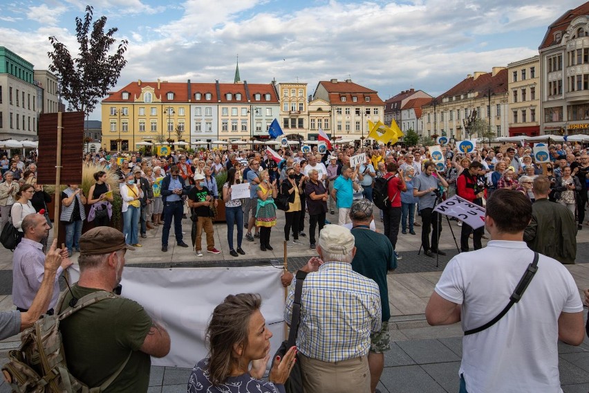 We wtorek w wielu miastach w Polsce odbyły się manifestacje....