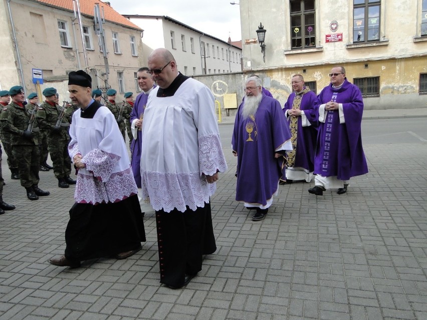 Odsłonięcie i poświęcenie „Tablicy ku Pamięci Prezydenta RP...