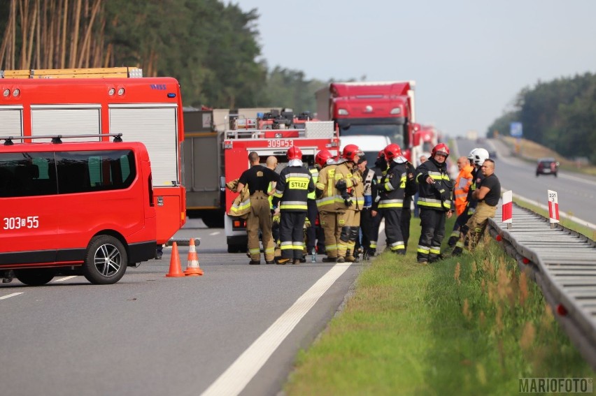 Groźny wypadek na autostradzie A4 pod Opolem. Dwie osoby ranne, dwie nie żyją