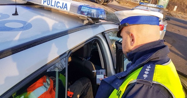 Policjanci w Gorzowie zatrzymali dwoje pijanych kierowców.
